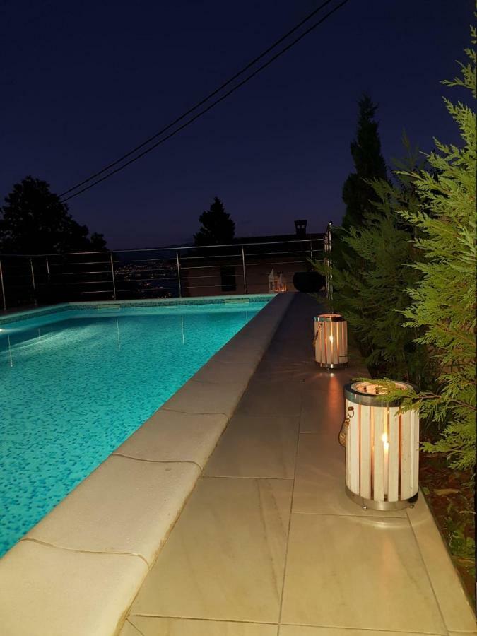 Villa Nino لوفغان المظهر الخارجي الصورة